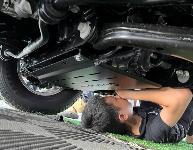 Giáp Gầm 4x4: Giải Pháp Bảo Vệ Tối Ưu Cho Xe Off-road
