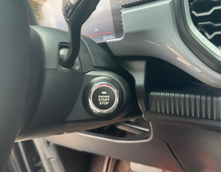 Hệ Thống Start/Stop: Tiện Ích Và Hiệu Quả Cho Xe