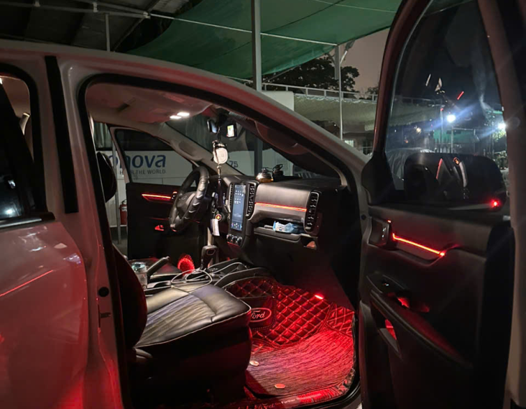 Đèn LED Nội Thất: Nâng Cao Thẩm Mỹ Và Tiện Nghi Cho Xe
