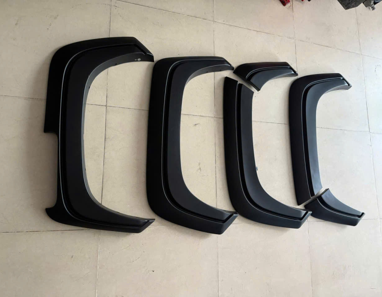Ốp Cua Lốp Triton 5: Nâng Cấp Đẳng Cấp Cho Xe Của Bạn