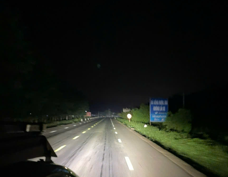 Đèn bi led 1.8ich lắp Ranger XlS, Sport,Everest Nextgen 2022+ 
