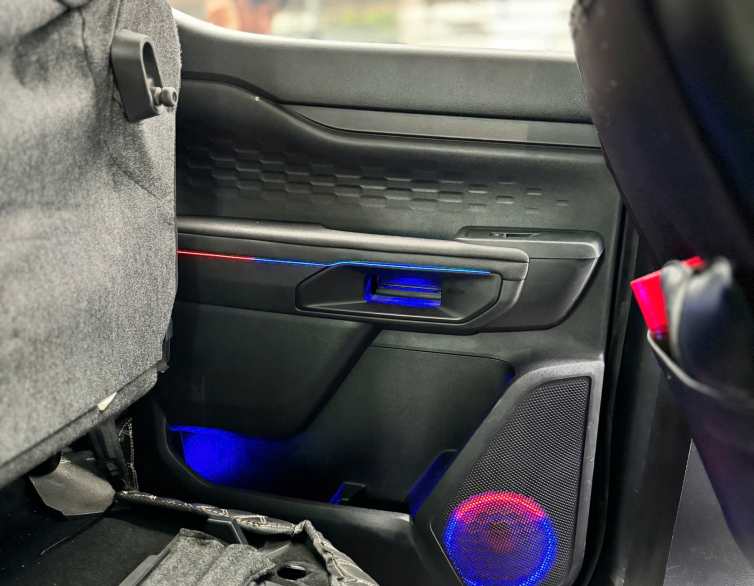 Led nội thất zin Ford