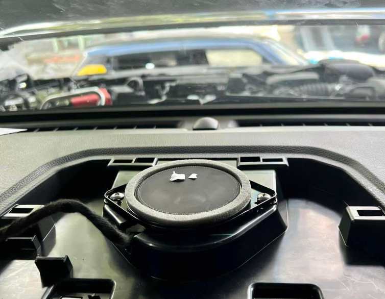 Loa B&0 Full Sét Lắp đặt Các dòng Ford Nextgen 2022+ căn chỉnh âm thanh cực hay.