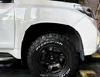 HILUX UP BODYKIT GR SPORT