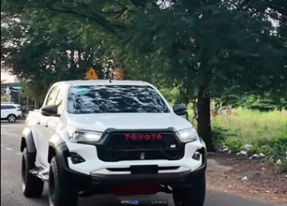 HILUX UP BODYKIT GR SPORT